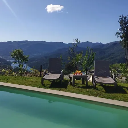Casa Do Lando Geres- Luxo No Campo Holiday home Braga