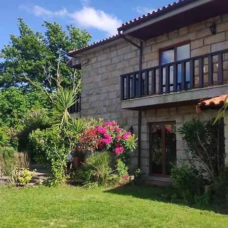 Будинок відпочинку Casa Do Lando Geres- Luxo No Campo *